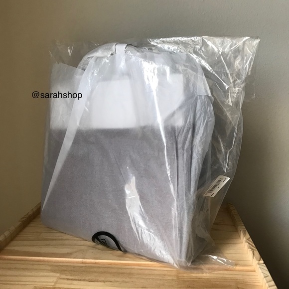 🌼Michael Kors Purse - Picture 15 of 15